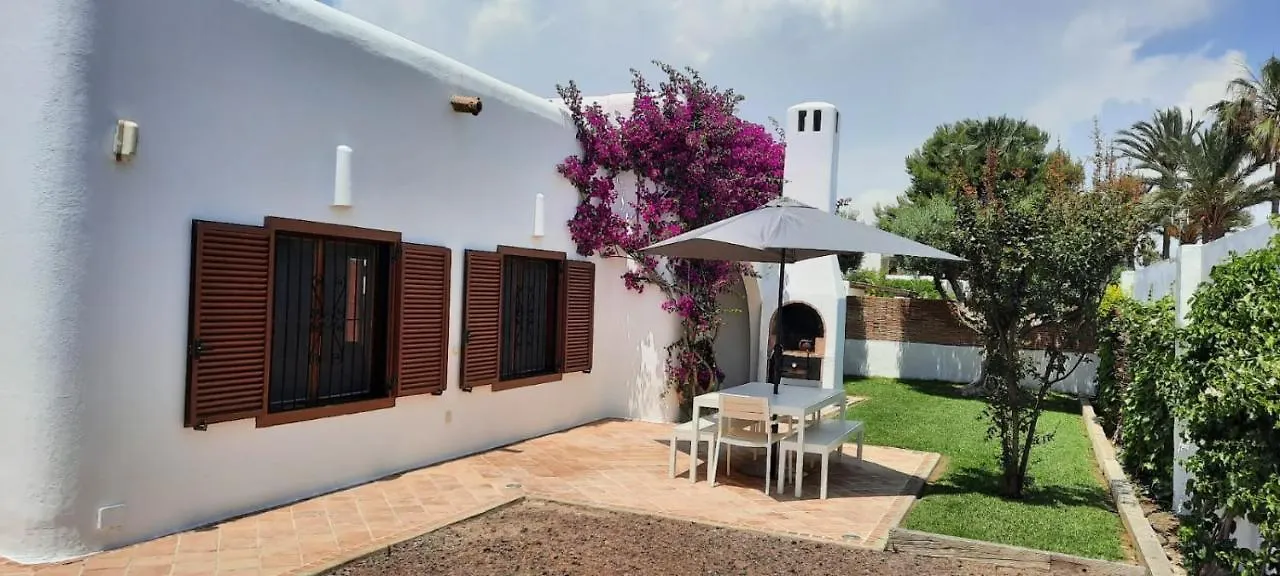 Chalet Individual Con Jardin En Puerto Rey, Vera Villa Los Amarguillos