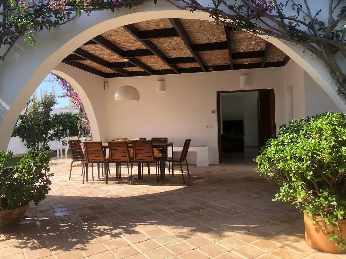 Holiday home Chalet Individual Con Jardin En Puerto Rey, Vera Villa Los Amarguillos