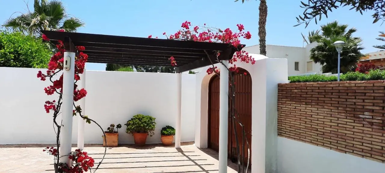 Chalet Individual Con Jardin En Puerto Rey, Vera Villa Los Amarguillos